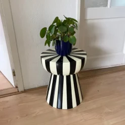 Bijzettafel stripes - beige/zwart - ø40x45 cm