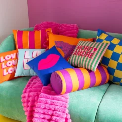 Kussen love - blauw/roze - 30x30 cm