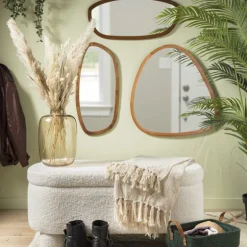 Spiegel organic driehoek - bruin - 69x73 cm